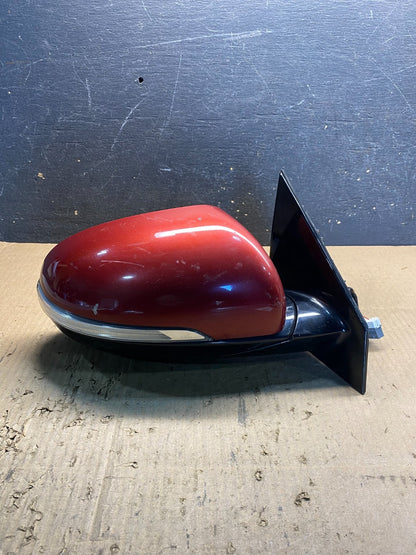 2016 to 2020 Kia Sorento Right Passenger Door Mirror Turn Signal OEM AB0452 MS0