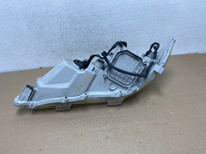 2010 - 2011 Toyota Camry Right Passenger RH Halogen Headlight AG5879 DW7