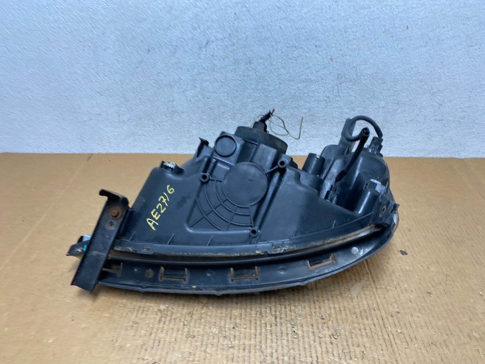 2001 - 2003 Honda Civic Coupe Headlight Halogen Right Passenger Rh AE2716 DW6
