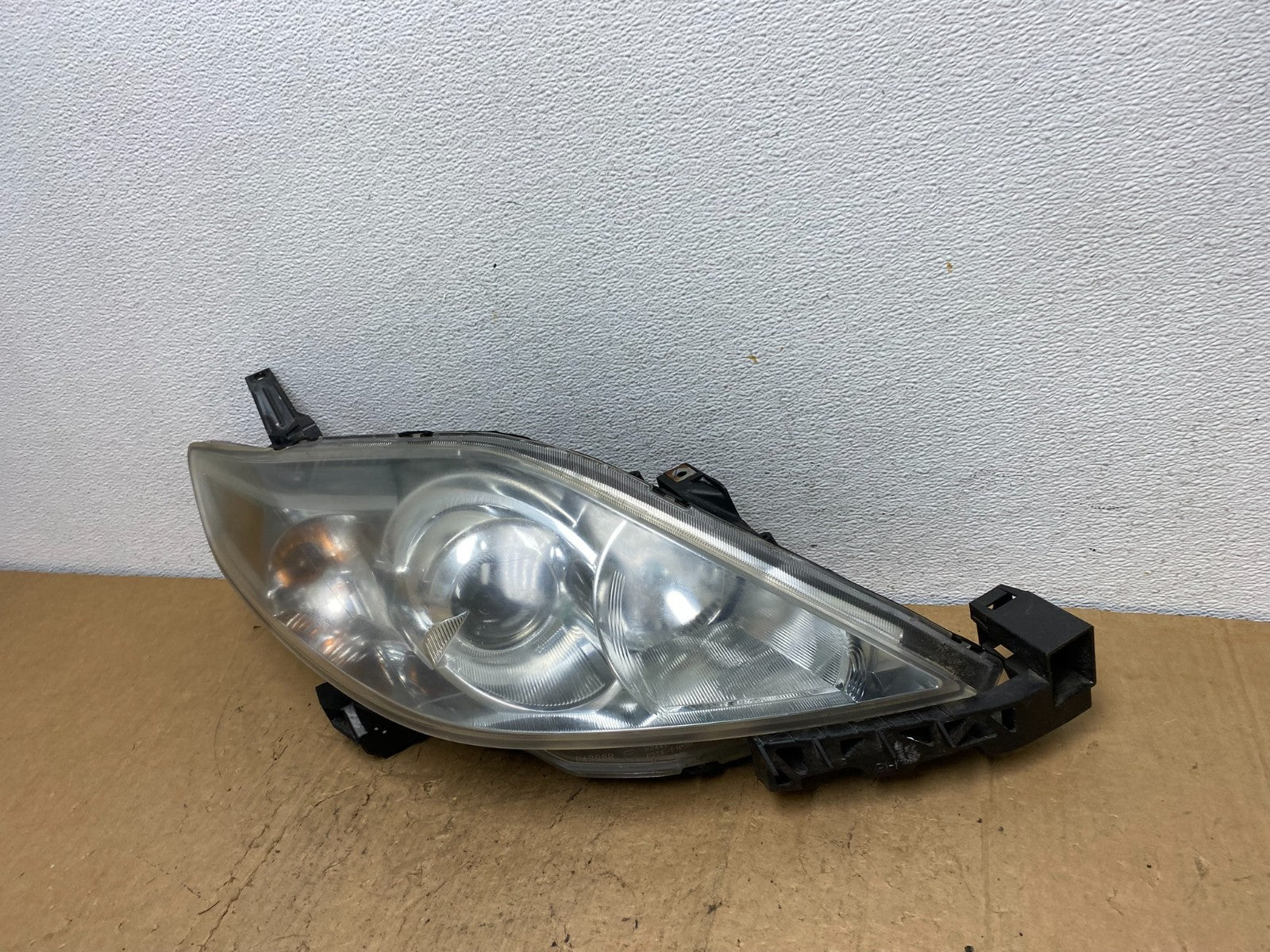 2006 2007 Mazda 5 Right Passenger RH Side Halogen Headlight AD0690 DW1