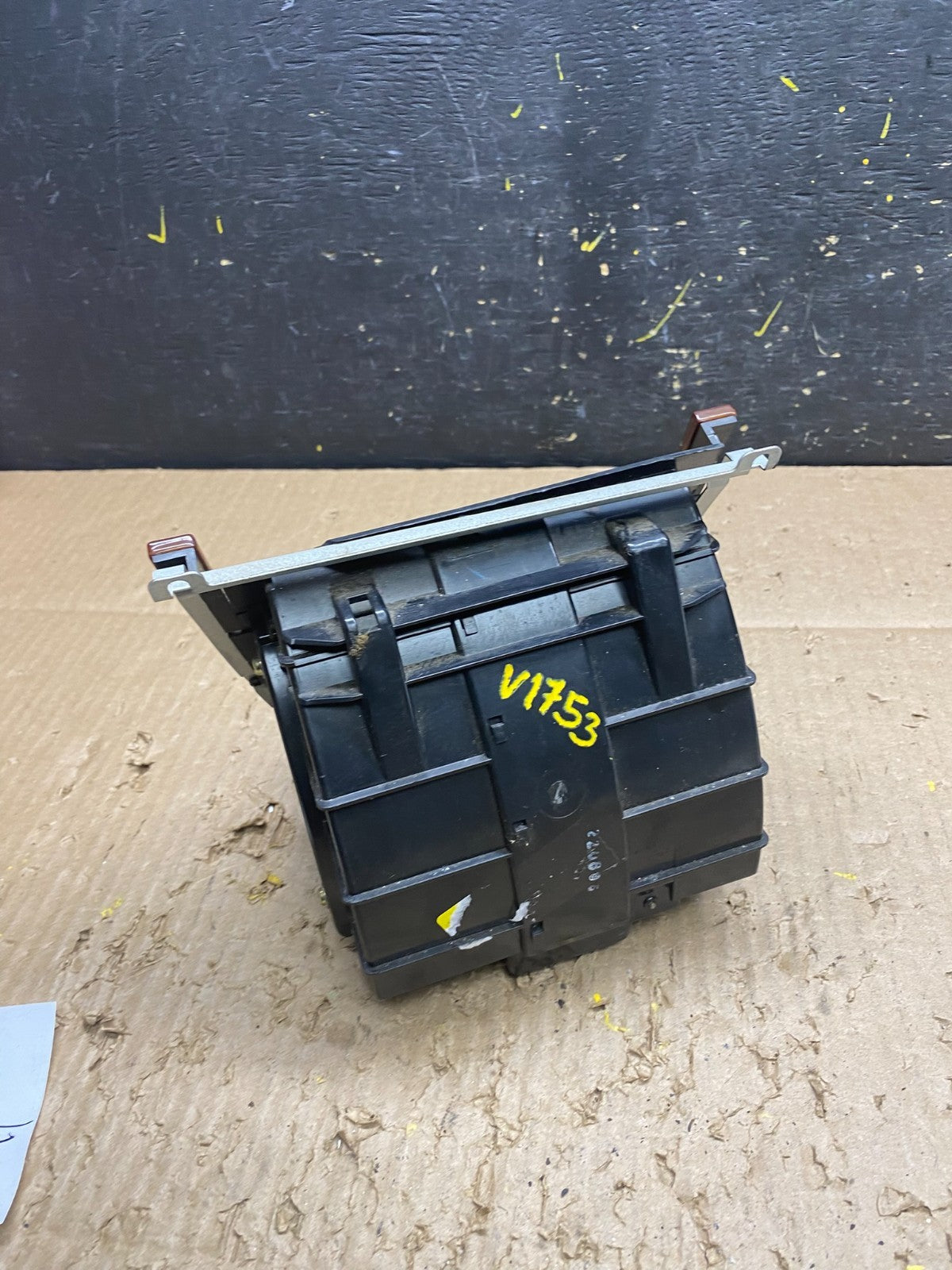 1992 to 1996 Lexus ES300 Lower Center Dash Dual Cup Holder Tray  V1753 DG4