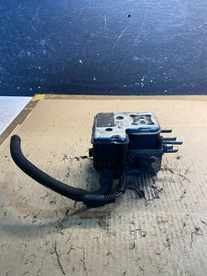 2003 - 2005 Chevrolet Silverado GMC Sierra ABS Anti-Lock Brake Module Z8989 DG4