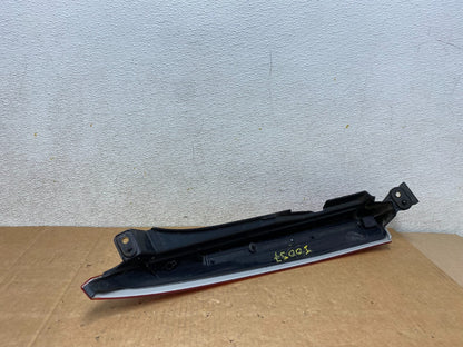 2003 to 2006 Volvo XC90 Right Passenger Side Upper Tail Light I0057 DG14