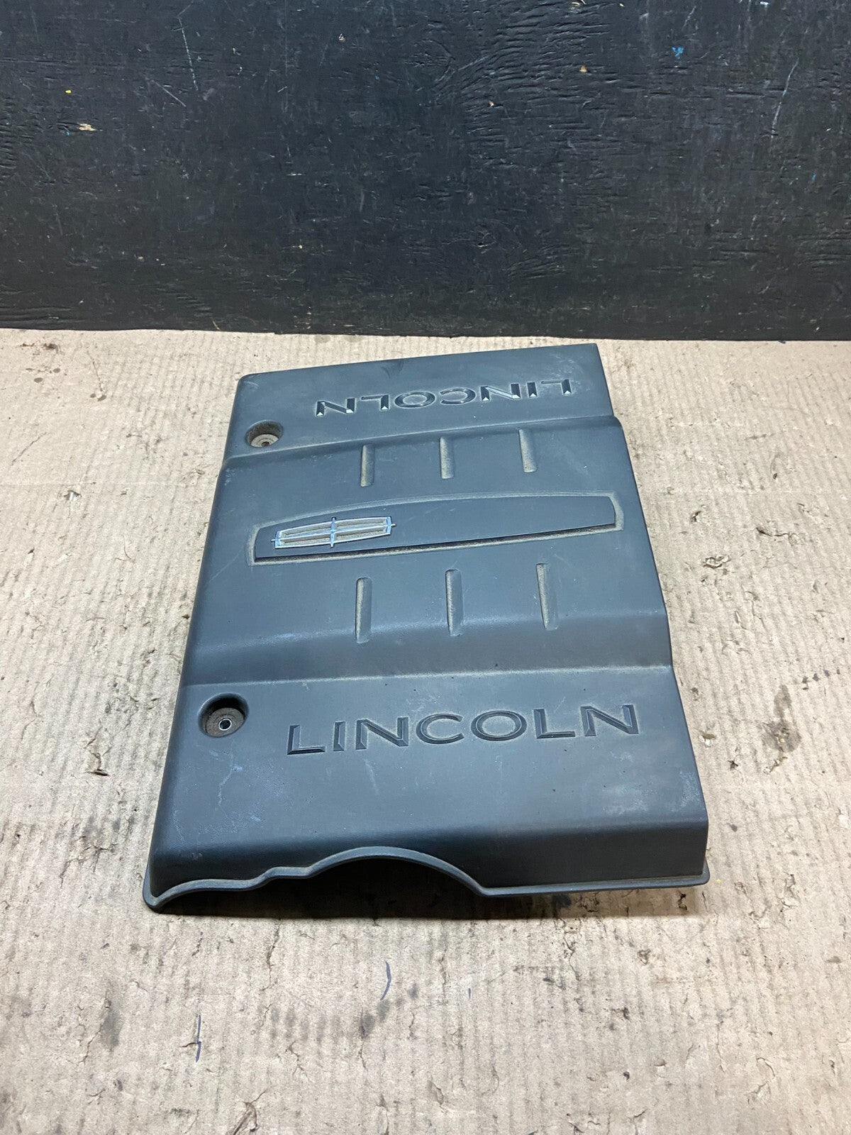 2007 to 2014 Lincoln Navigator 5.4L V8 Engine Motor Cover i7913 DG13