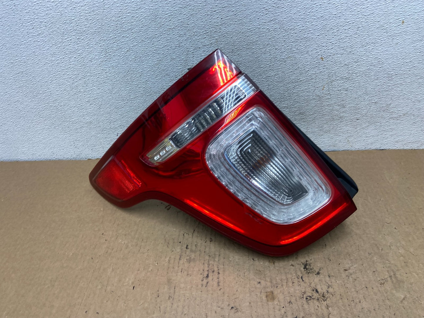 2011 2012 2013 2014 2015 Ford Explorer Left Driver LH Side Tail light AG2477 LK0