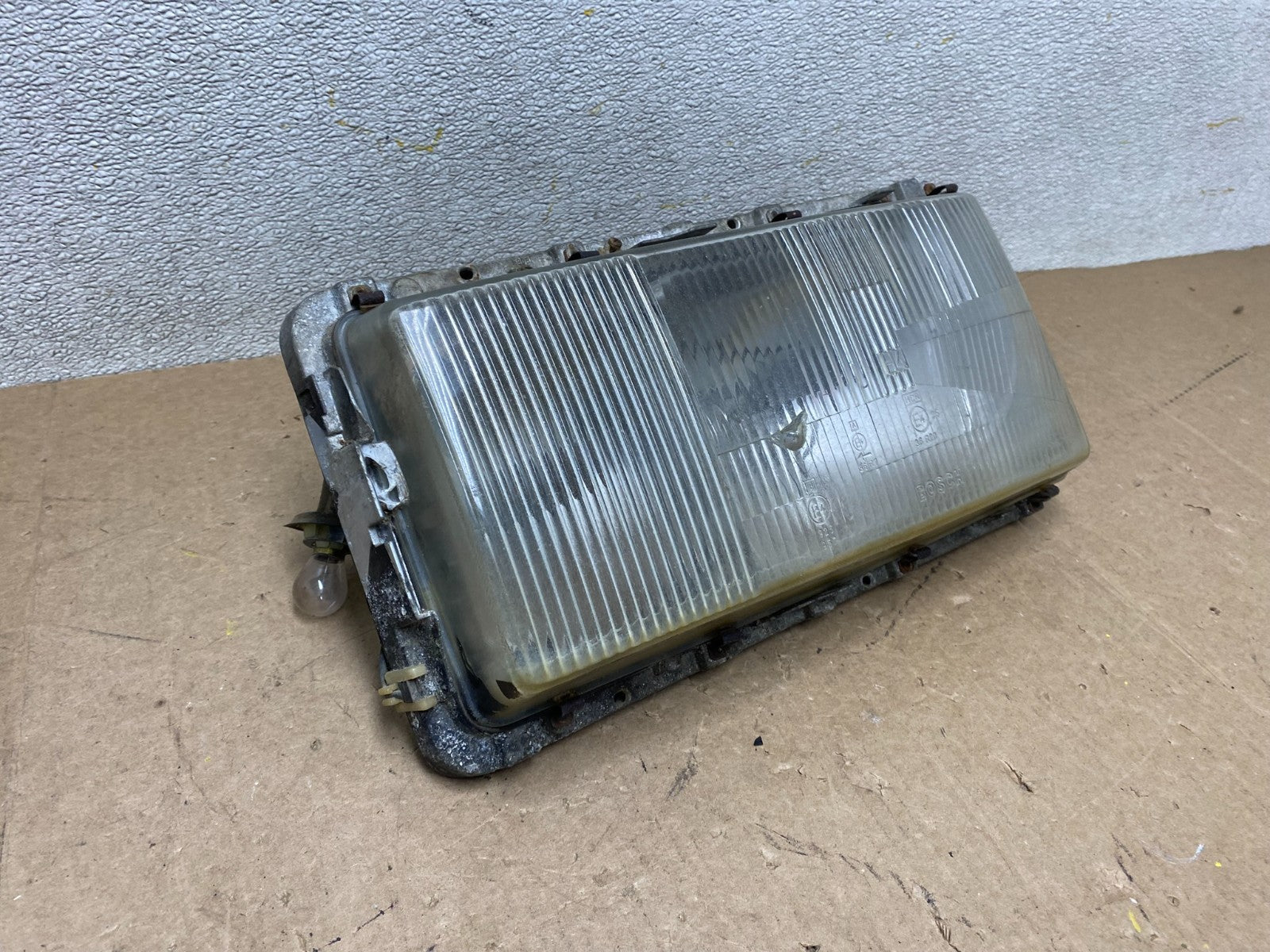 Mercedes W116 S-Class Right Passenger RH Halogen Headlight W8746 DG2