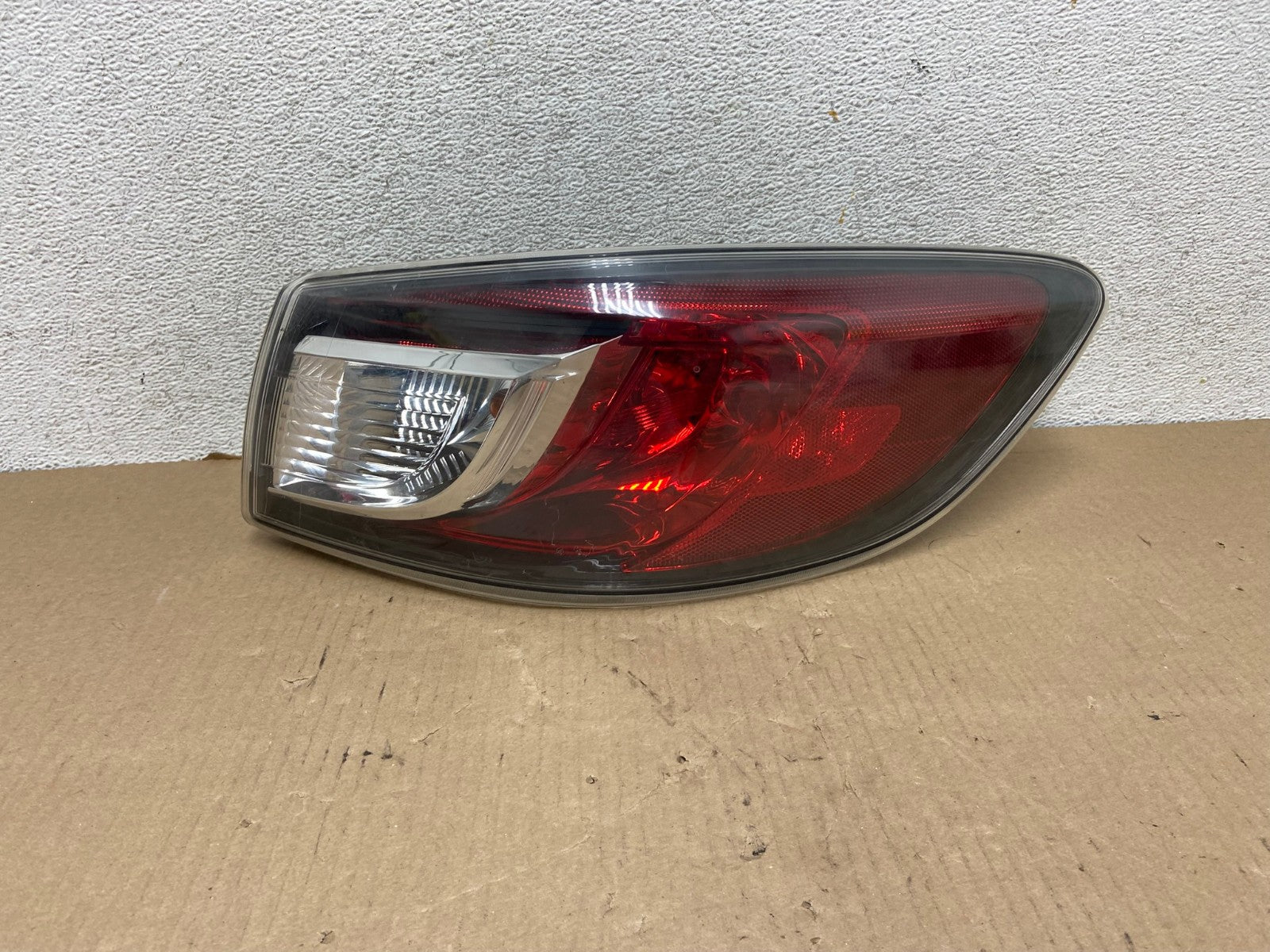 2010 2011 2012 2013 Mazda 3 Right Passenger Rh Side Tail Light AG7932 LK0