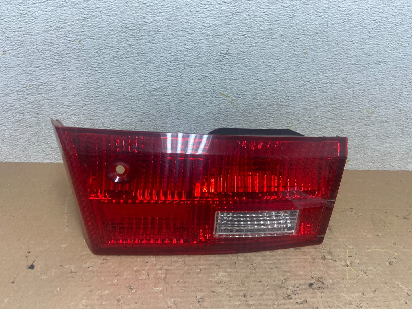2005 Honda Accord Sedan Right Passenger Inner Tail Light Oem R1040 DW0