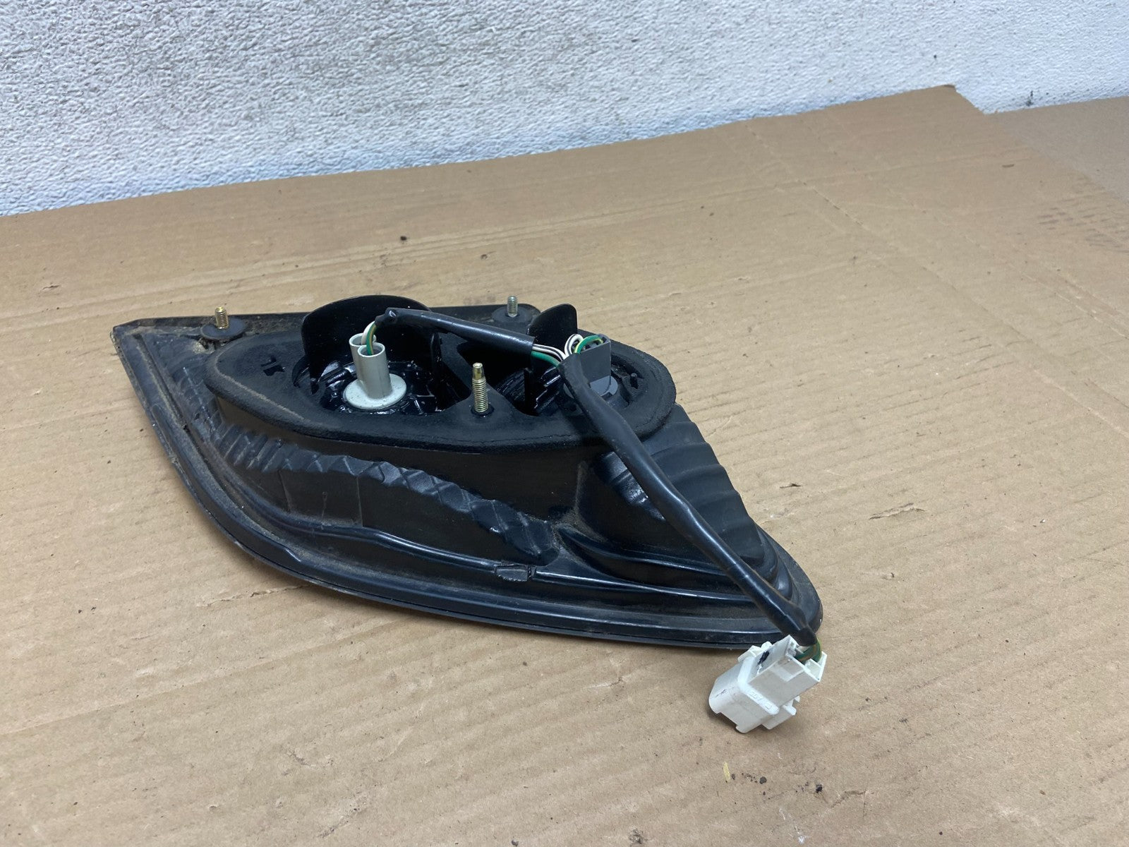 2002 2003 2004 Lexus ES300 ES330 Left Driver Lh Inner Tail Light AG8870 DW6