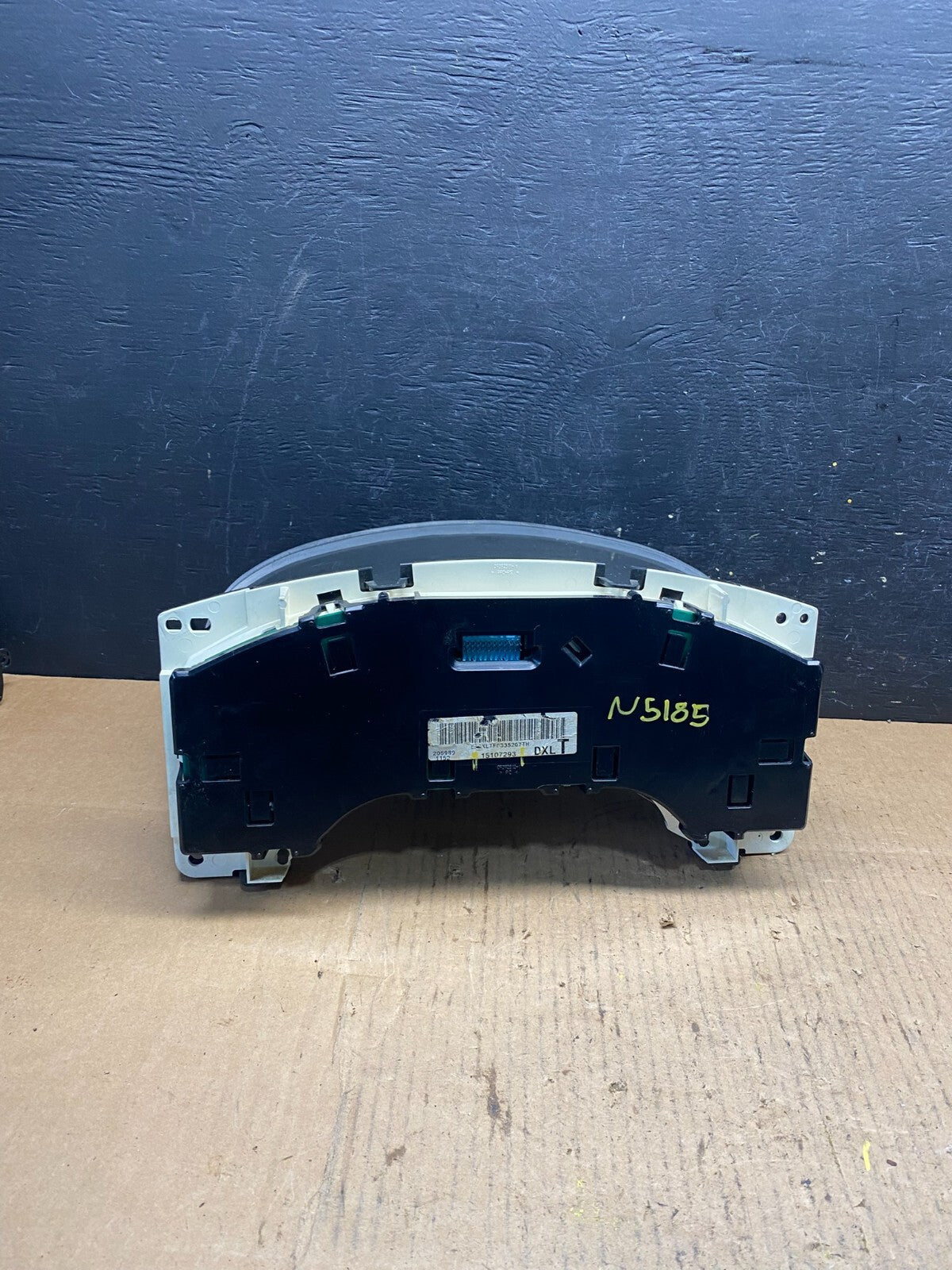 2004 to 2007 Chevrolet Express Speedometer Cluster Gauge N5185 PS4