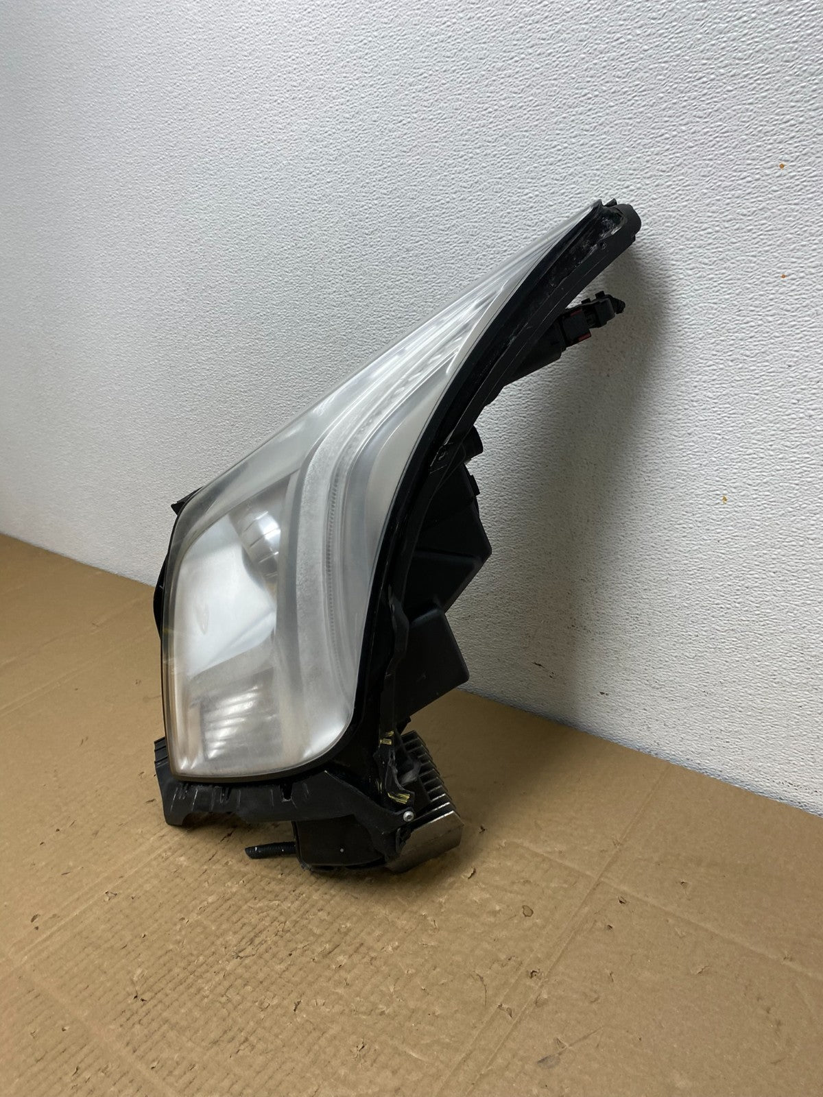 2014-2016 Cadillac XTS Left Driver LH AFS Xenon HID Headlight OEM AC3866 DW1