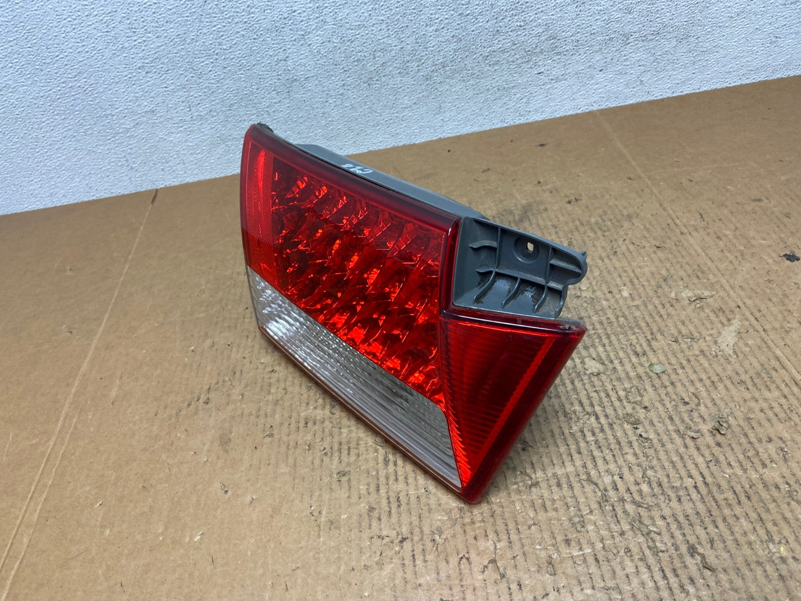 2006 2007 2008 2009 Hyundai Azera Left Driver LH Inner Tail Light AE2737 LK1