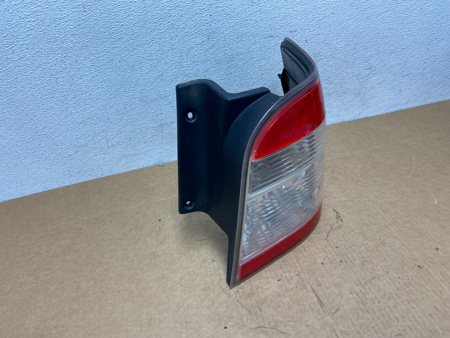 2008-2009 Ford Taurus X Right Passenger RH Side Tail Light AD6005 DG2