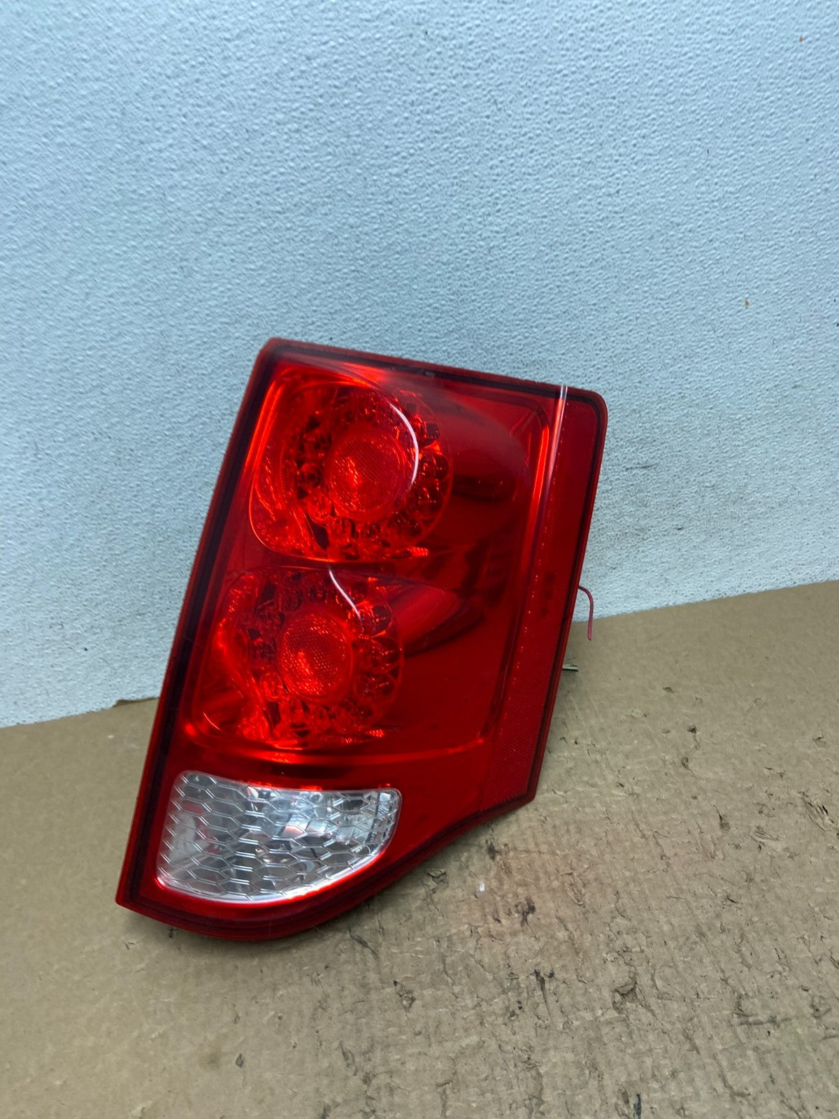 2011 - 2018 Dodge Grand Caravan Right Passenger RH Tail Light Led AF8407 DW0