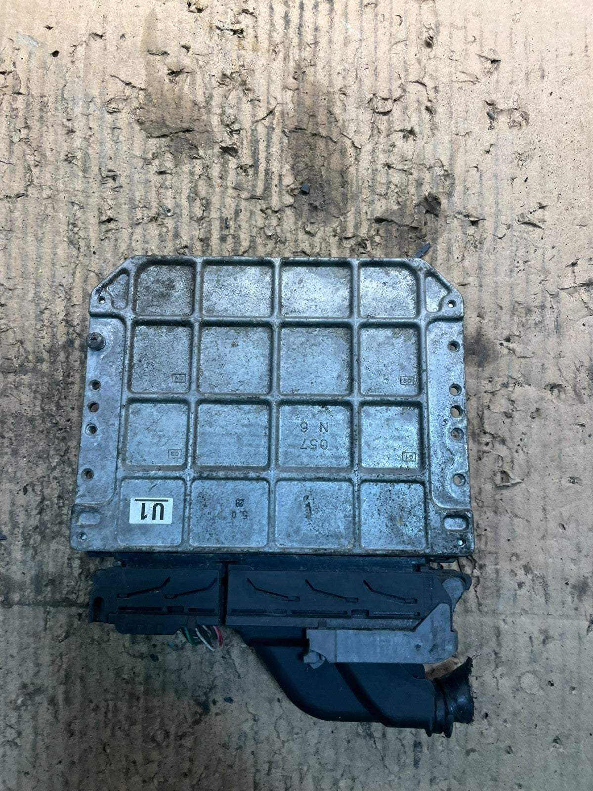 Toyota Computer Module ECM 89661-47264 V2279 PS2