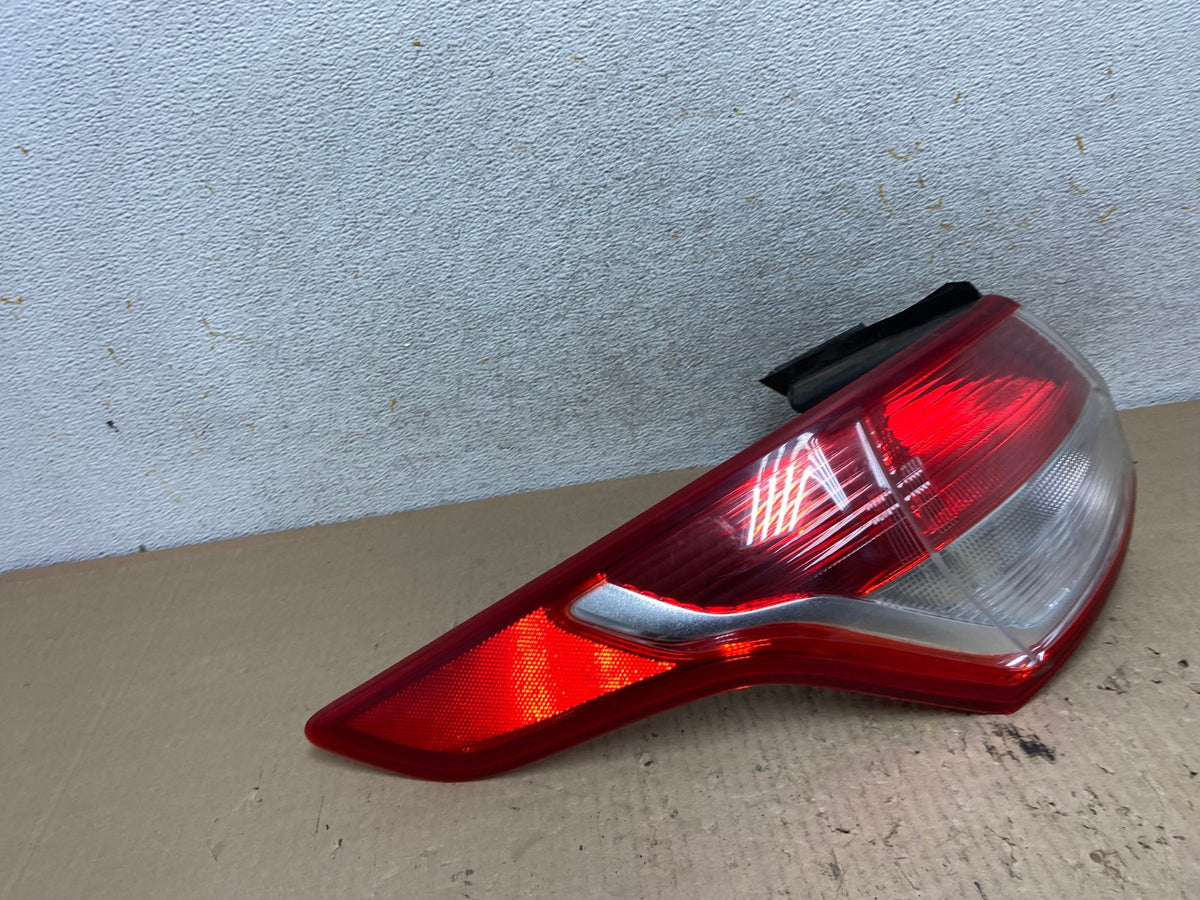 2013 to 2016 Ford Escape Left Driver LH Side Tail Light AI2424 LK2