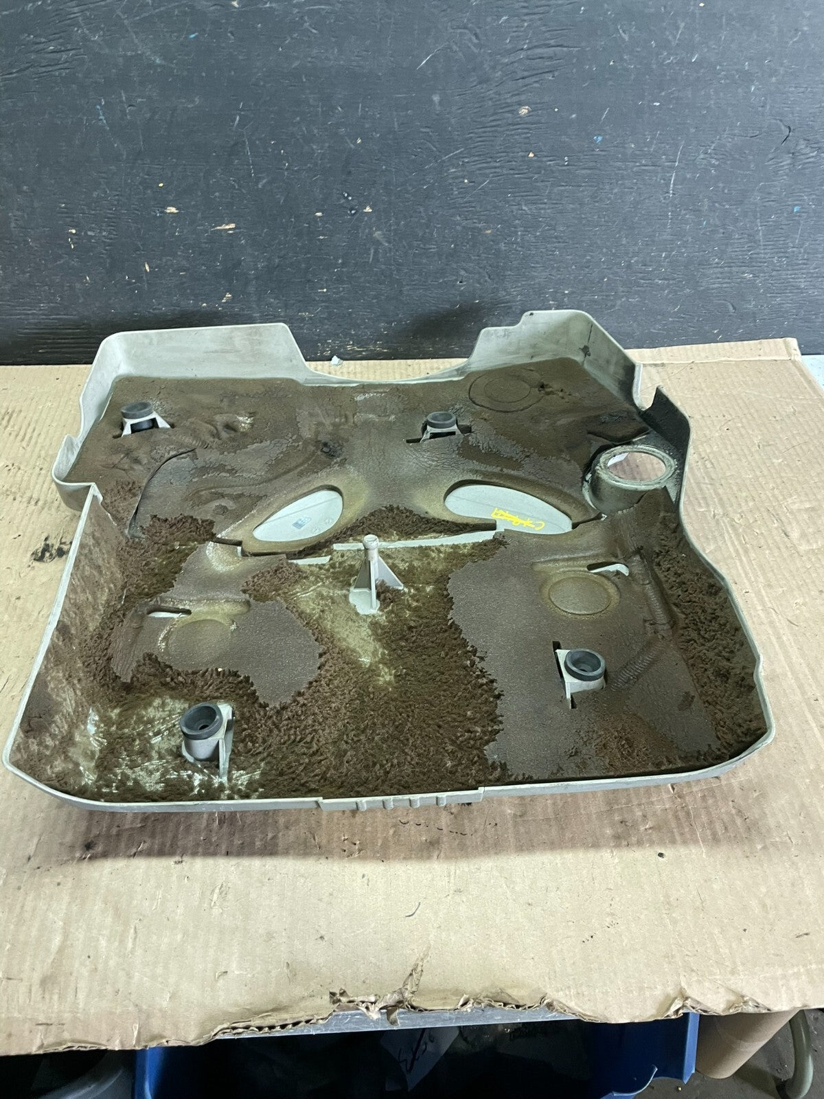2004 to 2007 Cadillac CTS 3.6L Plastic Engine Cover Shield L9672 PS4