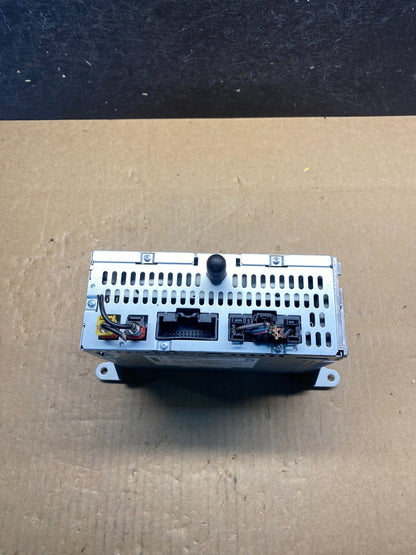 2011 to 2013 Ford Explorer Audio Equipment Radio Receiver AM FM CD ag7409 DG5
