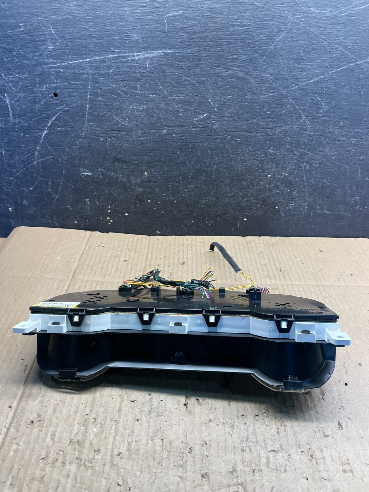 2002-2003 Nissan Pathfinder Xterra Cluster Speedometer Instrument OEM S2350 DG7