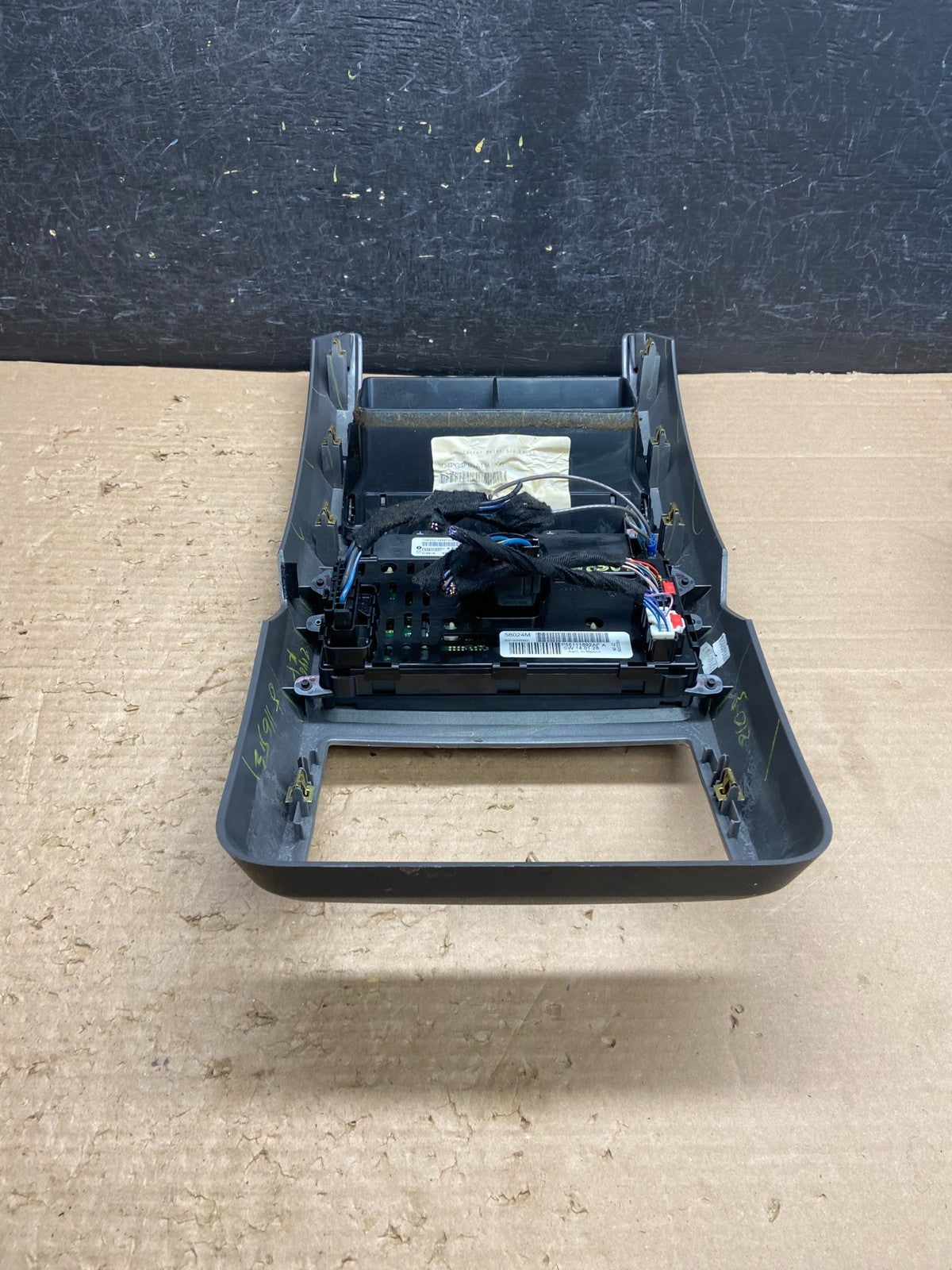 2009 2010 Dodge Journey Center Dash A/C AC Climate Control Bezel Trim AG8587 DG4