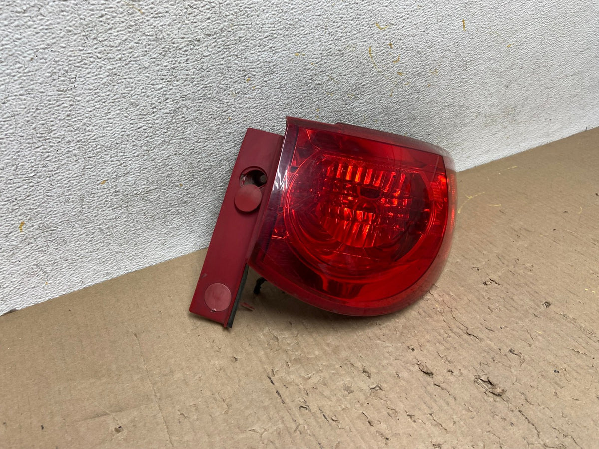2009 2010 2011 2012 Chevrolet Traverse Right Passenger Tail Light AH5987 LK1