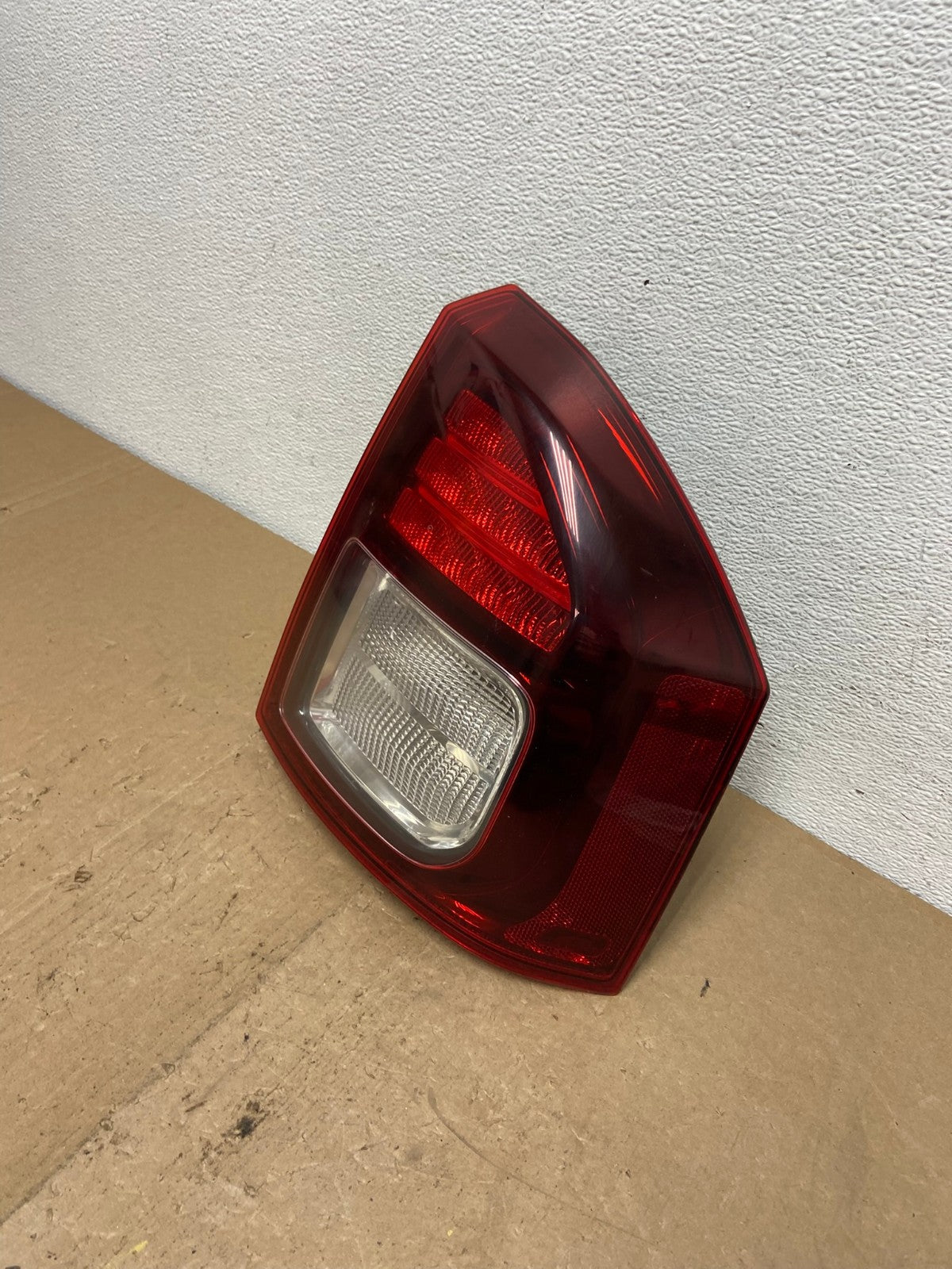 2014 - 2017 Jeep Compass Right Passenger Side Tail Light AC5884 LK1