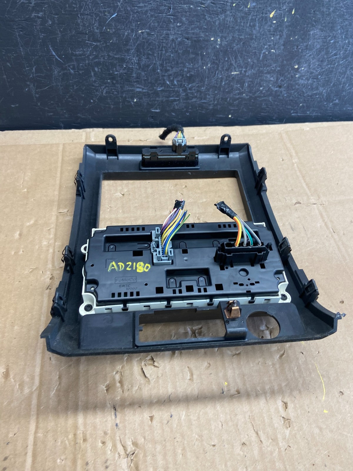 2010 2011 Ford F150 Climate Control A/C Heater Panel Radio Bezel ad2180 DG5