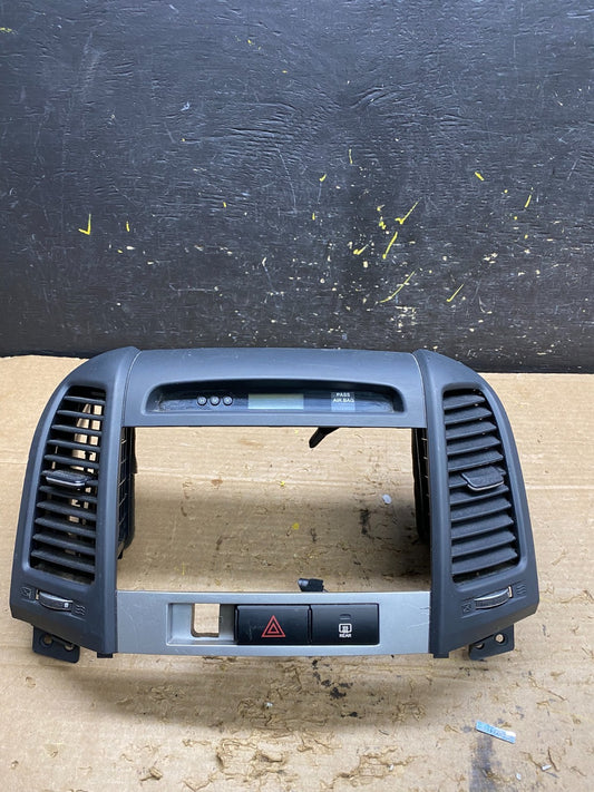 2007 to 2012 Hyundai Santa Fe Center Air Vent A/C Clock Bezel Trim OEM X1241 DG0