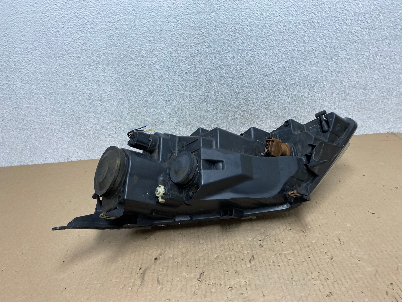 2010 2011 2012 Ford Fusion Right Passenger RH Headlight Halogen AE8818 LK6