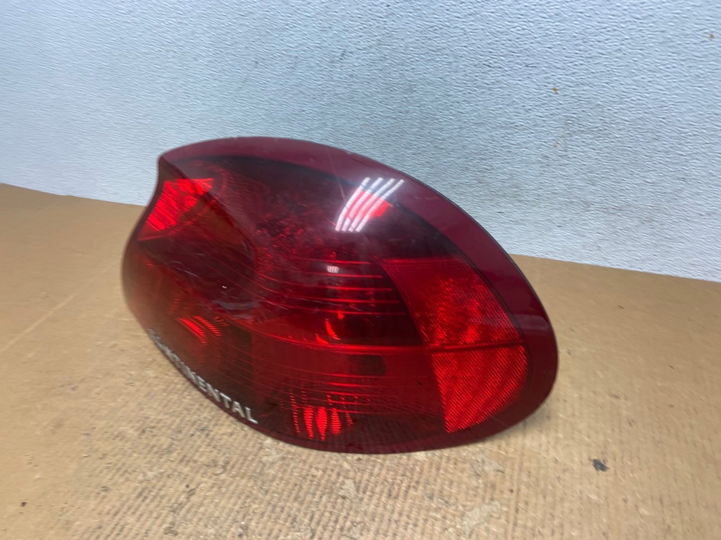 1998 - 2002 Lincoln Continental Right Passenger Rh Side Tail Light AE2862 LK1