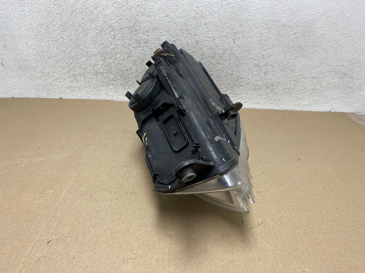 2009 to 2012 Volkswagen CC Right Passenger RH Headlight Halogen AH6655 DW9