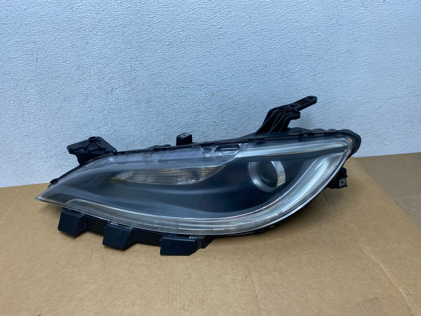 2015 2016 2017 Chrysler 200 Left Driver LH Side Halogen Headlight AE2904 DW0