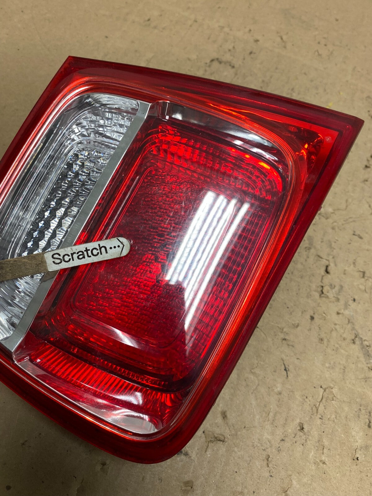 2013-2016 Chevrolet Malibu Left Driver Lh Side Inner Tail Light Oem N2544 DW3