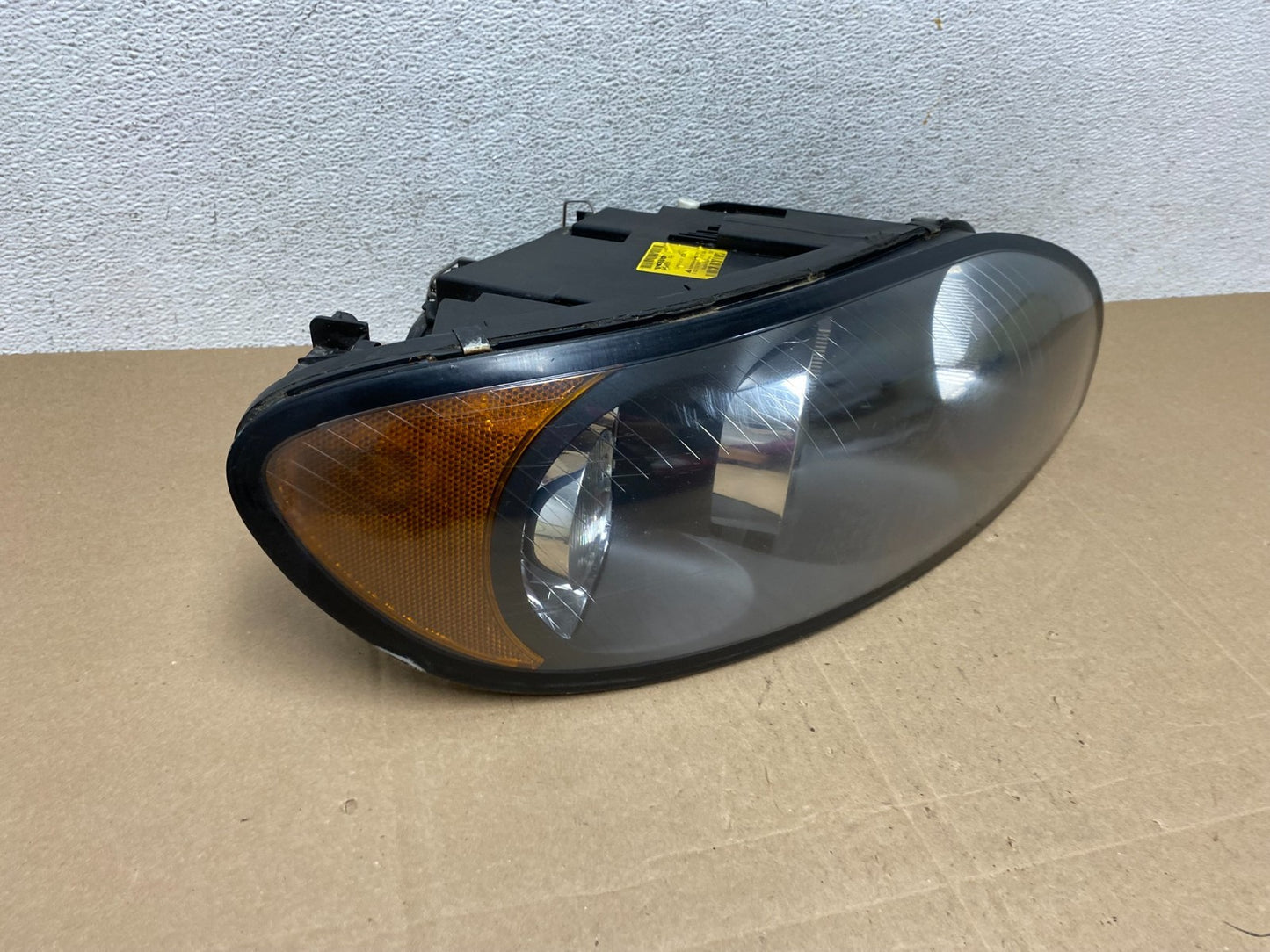 2006-2010 Volvo C70 Right Passenger RH Side Headlight AE4920 DW2