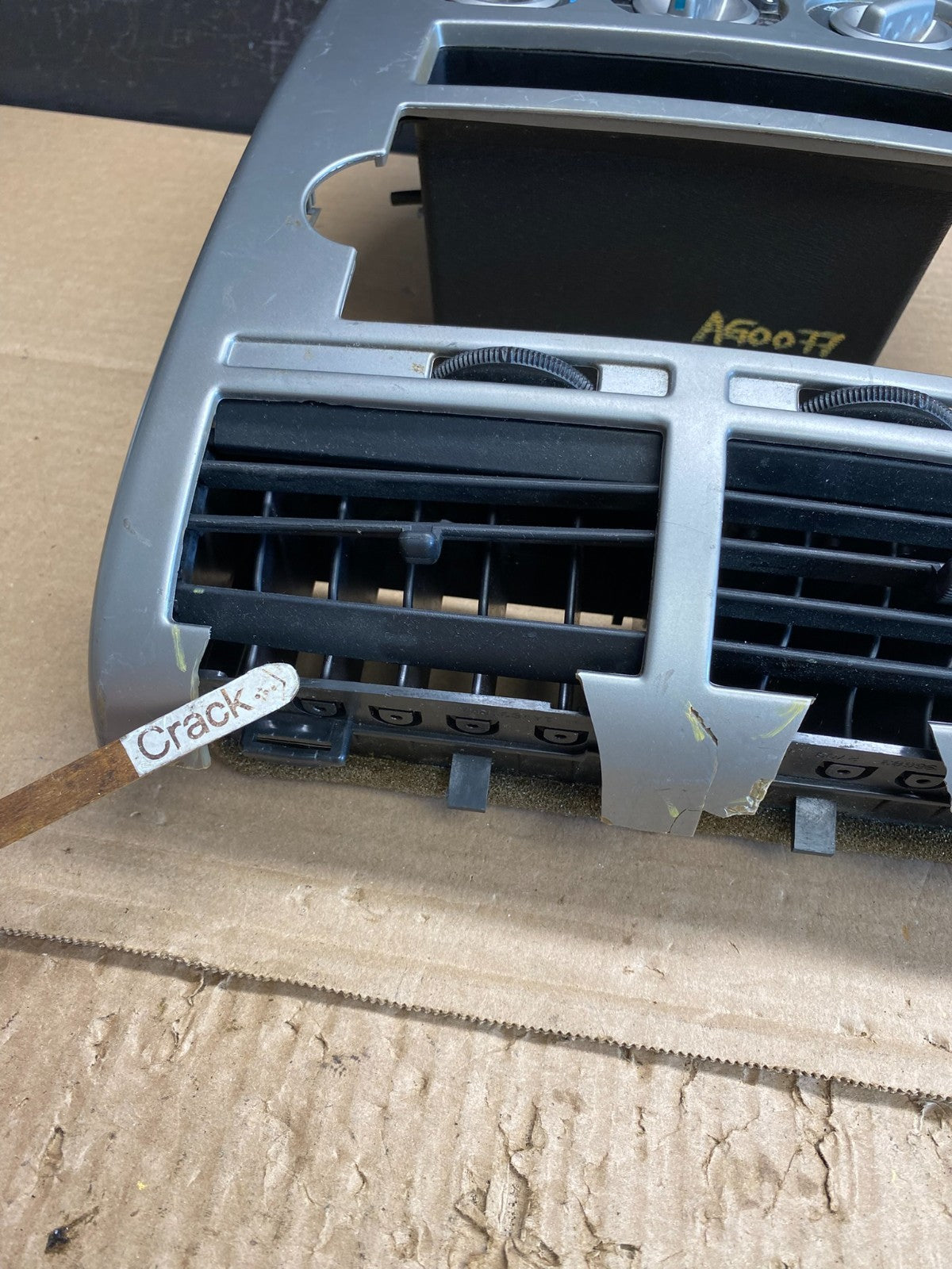 2007 to 2009 Dodge Caliber Dash Radio Center Bezel Climate Dash AG0077 DG4