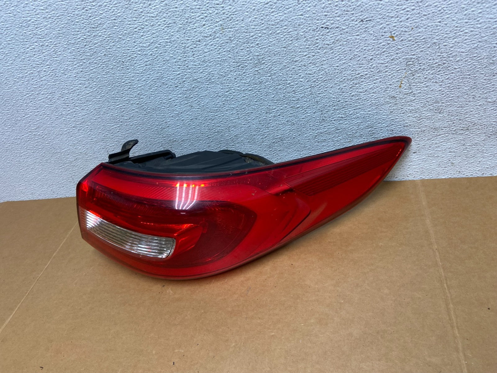2015 2016 2017 Hyundai Sonata Right Passenger Rh Tail Light AD8890 DW1