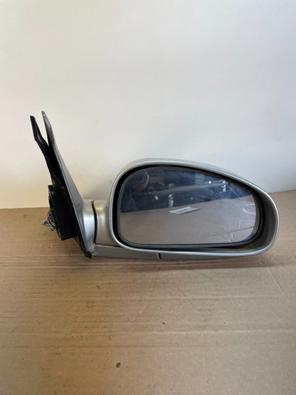 2001 - 2006 Kia Optima Right Passenger View Door Mirror Turn Signal ag9965 DG7