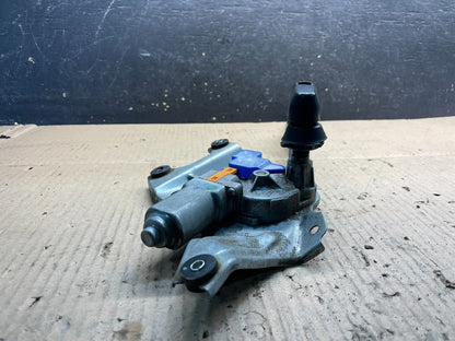 2010 to 2014 Subaru Legacy Outback Rear Windshield Wiper Motor V1883 DG4