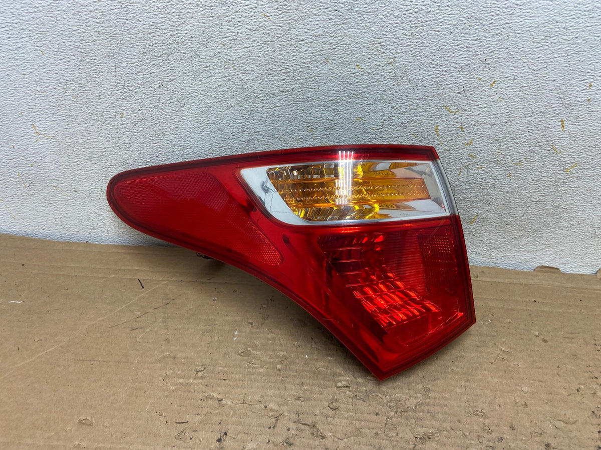 2007 to 2012 Hyundai Veracruz Tail Light Left Driver LH AH9252 LK0