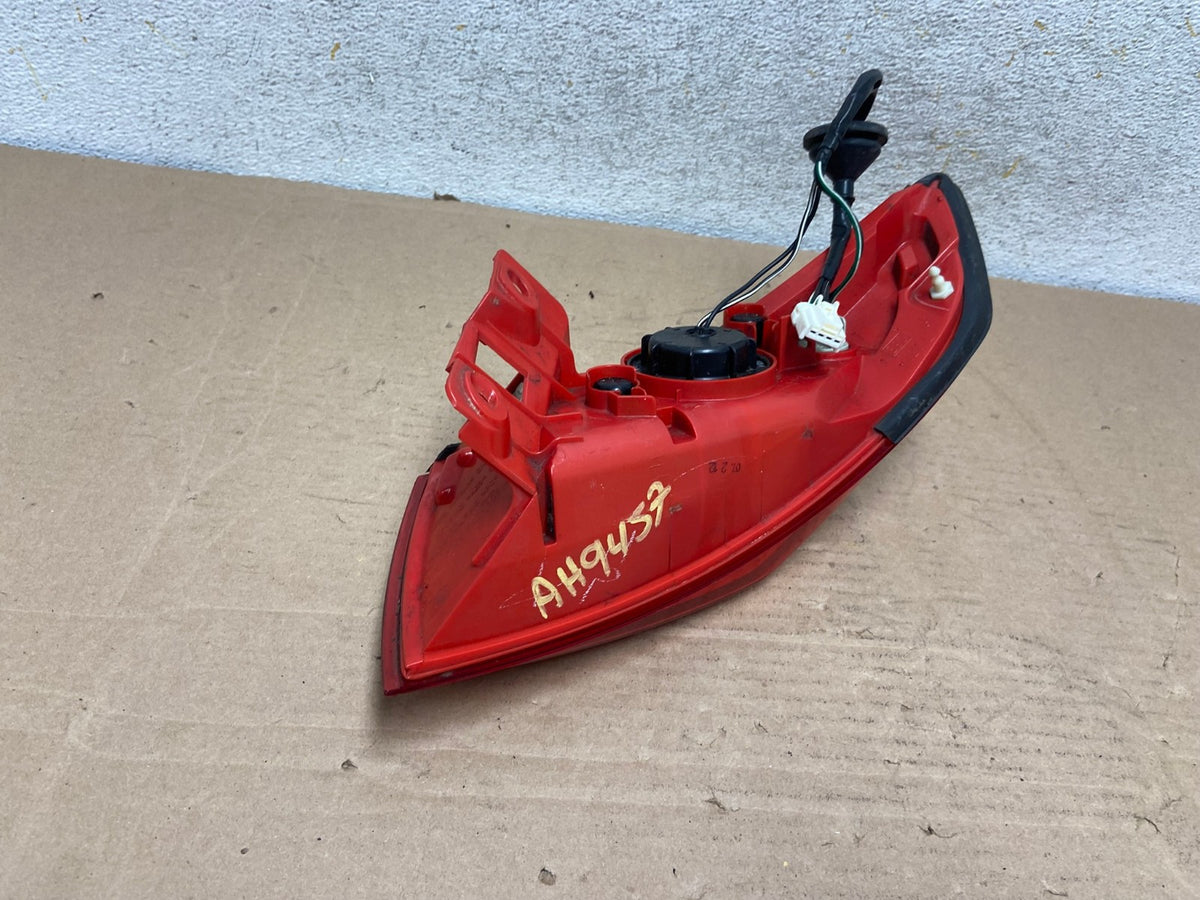 2003-2008 Infiniti FX35 FX45 Driver Left LH Side Tail Light AH9457 LK4
