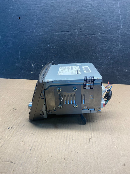 2013 to 2014 Subaru Outback Legacy Am Fm Cd Player AM/FM Radio AE7715 DW1