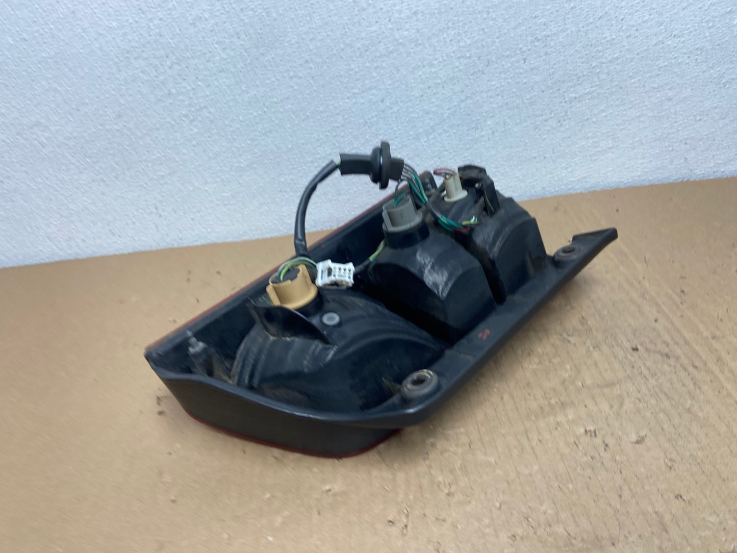 2005 to 2012 Nissan Pathfinder Tail light Left Driver Lh Side Oem AB6639 LK6
