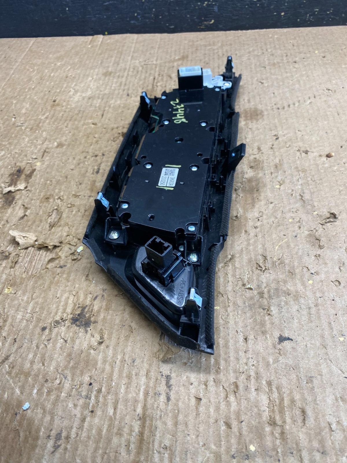 2013 to 2015 Nissan Pathfinder Information Display Control OEM Z7448 DG4