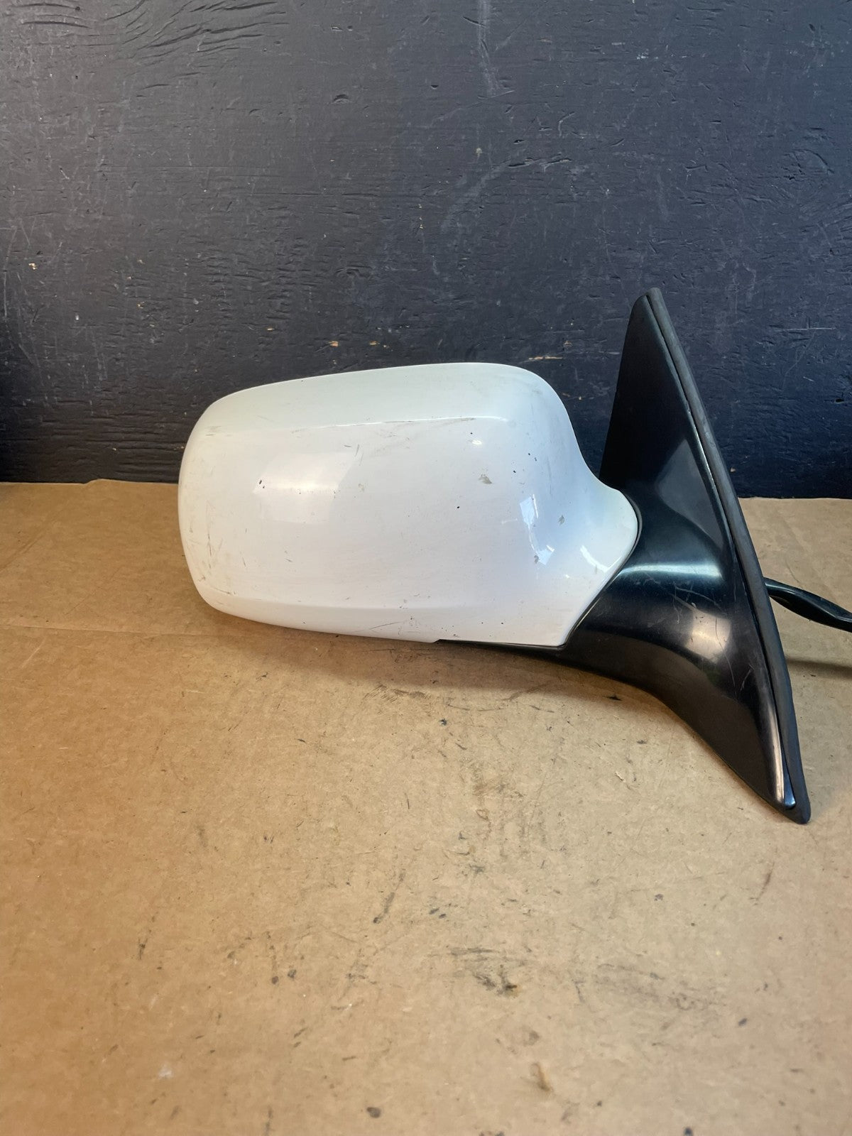 2006 to 2009 Buick Lucerne Right Passenger Side View Door Mirror AE1051 DG0