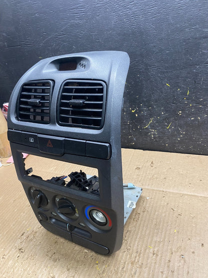 2003-2005 Hyundai Accent Center Radio Hazard Air Vent Bezel OEM V1756 DG2