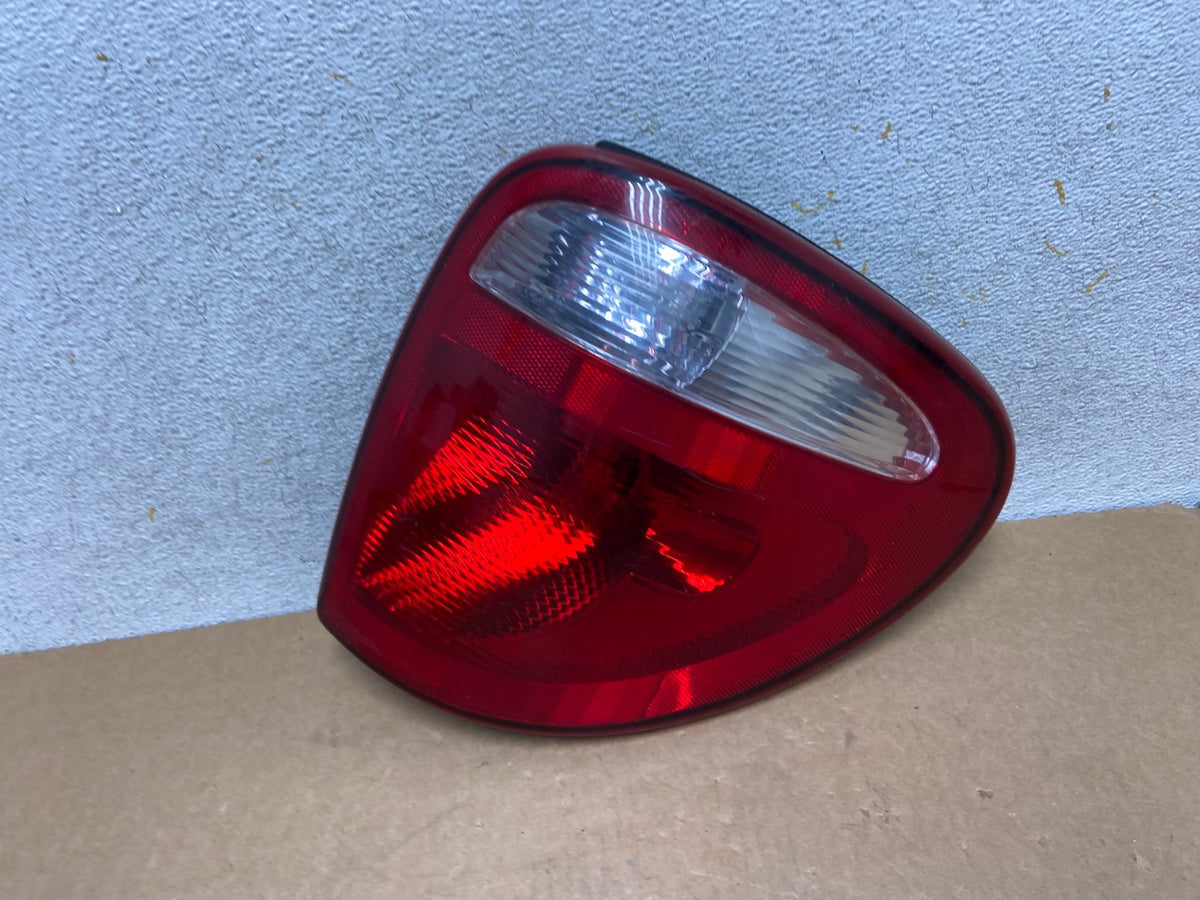 2004 - 2007 Dodge Grand Caravan Right Passenger Side Tail Light DEPO AI3322 LK0