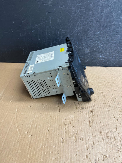 2013 to 2014 Hyundai Santa Fe AM/FM Radio CD Player AE4334 DW1