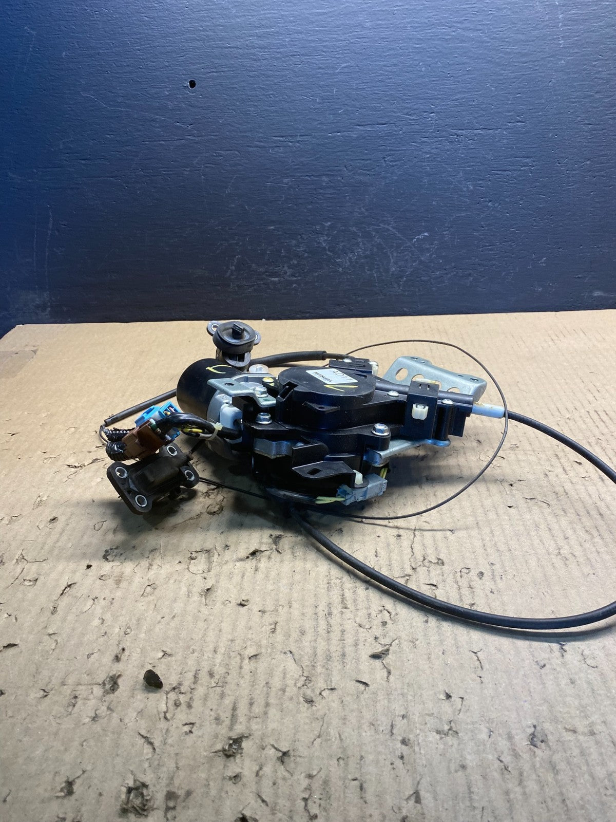 2005 - 2010 Honda Odyssey Rear Left Sliding Door Lock Actuator Motor AC0837 DG3