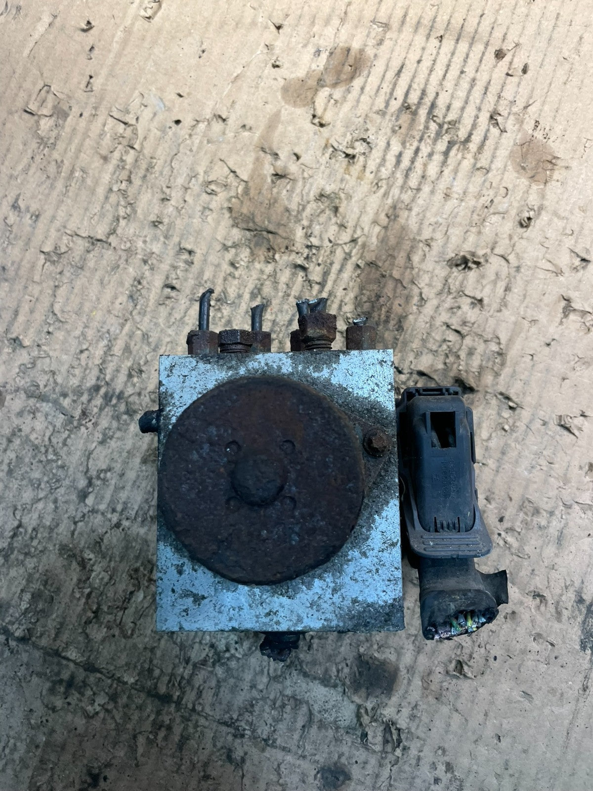 2013 Ford F250 F350 Super Duty ABS Anti Lock Brake Pump Module v2286 DG5