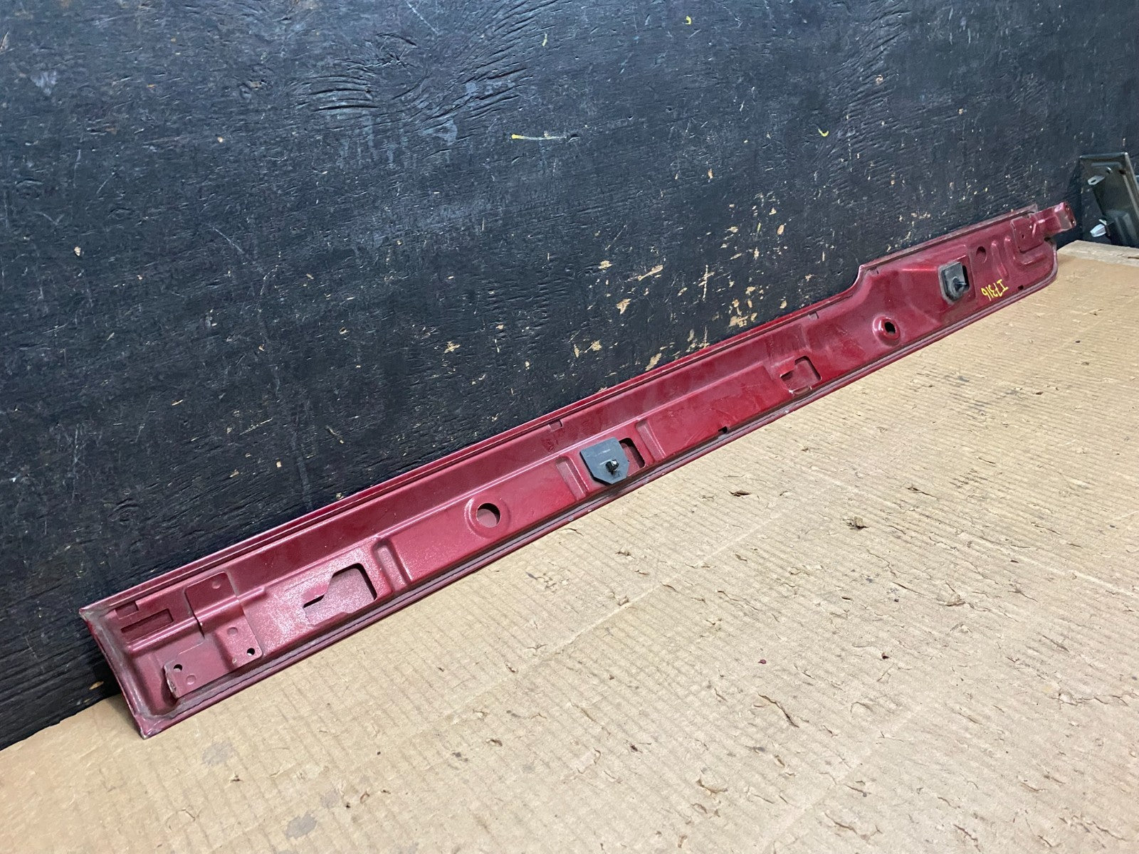 2006 2014 Kia Sedona Left LH Side Quarter Rail Molding Rear Cover Trim Y64707